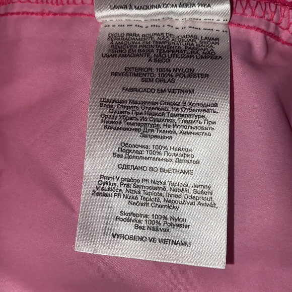 EUC Columbia lightweight unlined water resistant pink magenta raincoat, medium! - Picture 13 of 14